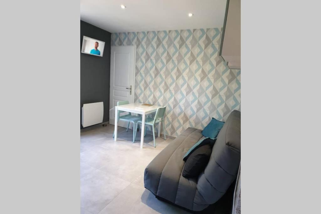 Agreable Logement Pour 4 Pers A Deux Pas De Verdun Lejlighed Haudainville Eksteriør billede